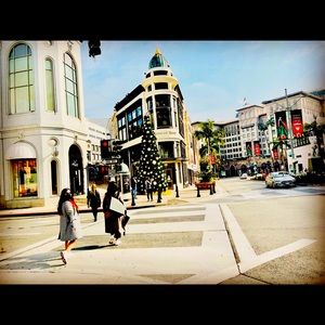 Meet your Posher, Abegail